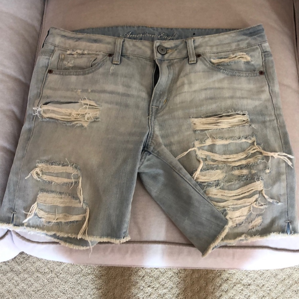 American Eagle distressed shorts